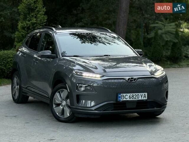Серый Хендай Kona, объемом двигателя 0 л и пробегом 95 тыс. км за 17300 $, фото 3 на Automoto.ua