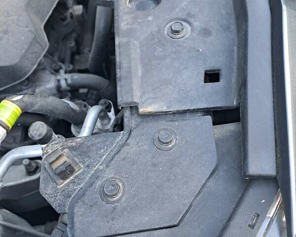 Сірий Хендай Kona, об'ємом двигуна 0 л та пробігом 141 тис. км за 19000 $, фото 39 на Automoto.ua