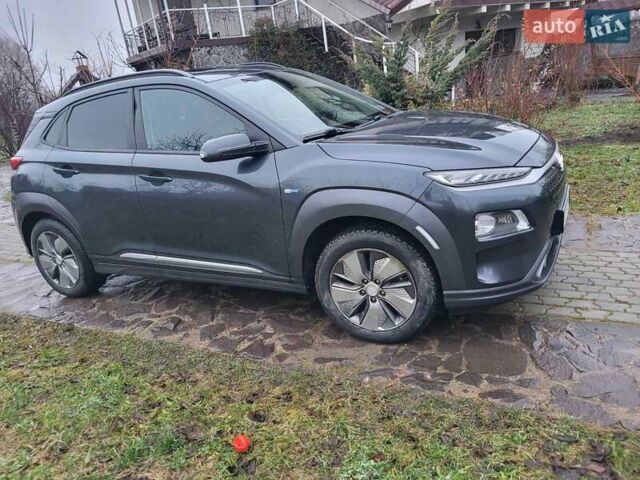 Серый Хендай Kona, объемом двигателя 0 л и пробегом 194 тыс. км за 15800 $, фото 25 на Automoto.ua