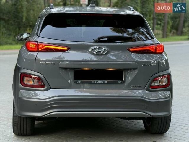Серый Хендай Kona, объемом двигателя 0 л и пробегом 96 тыс. км за 17200 $, фото 26 на Automoto.ua