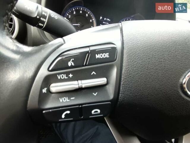 Сірий Хендай Kona, об'ємом двигуна 2 л та пробігом 112 тис. км за 14200 $, фото 23 на Automoto.ua