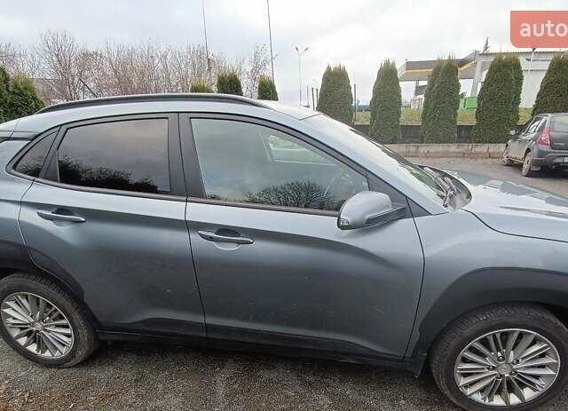 Сірий Хендай Kona, об'ємом двигуна 2 л та пробігом 112 тис. км за 14200 $, фото 5 на Automoto.ua