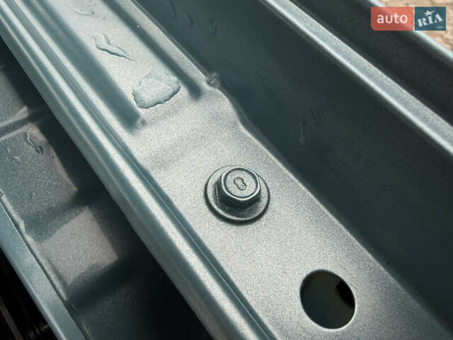 Серый Хендай Kona, объемом двигателя 0 л и пробегом 127 тыс. км за 17650 $, фото 75 на Automoto.ua