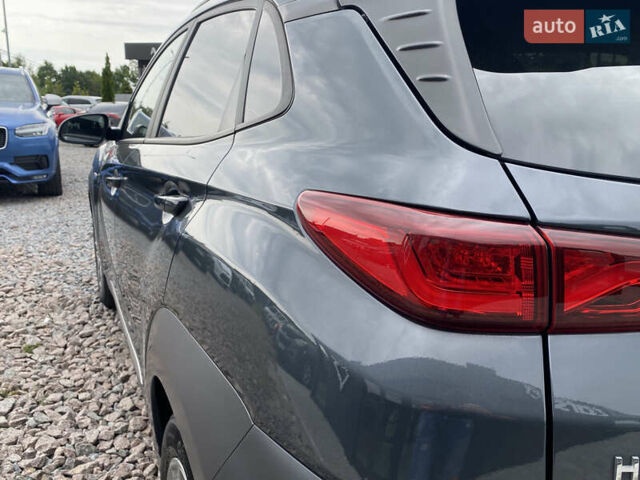 Сірий Хендай Kona, об'ємом двигуна 0 л та пробігом 115 тис. км за 18700 $, фото 11 на Automoto.ua