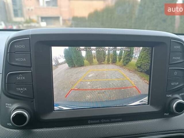 Сірий Хендай Kona, об'ємом двигуна 2 л та пробігом 112 тис. км за 14200 $, фото 27 на Automoto.ua