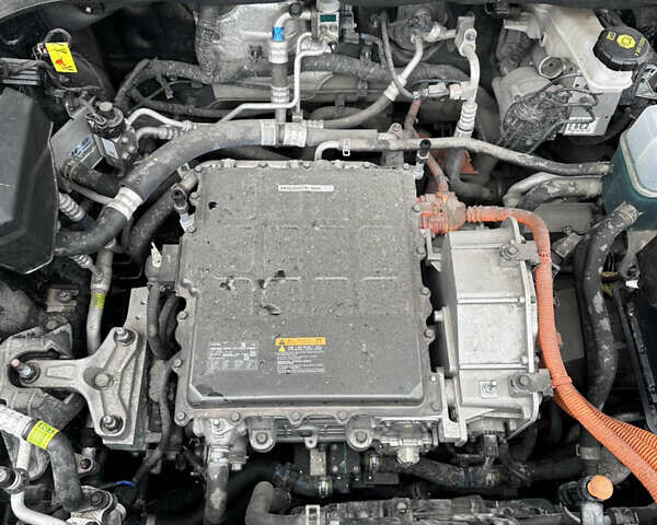 Серый Хендай Kona, объемом двигателя 0 л и пробегом 115 тыс. км за 19000 $, фото 36 на Automoto.ua