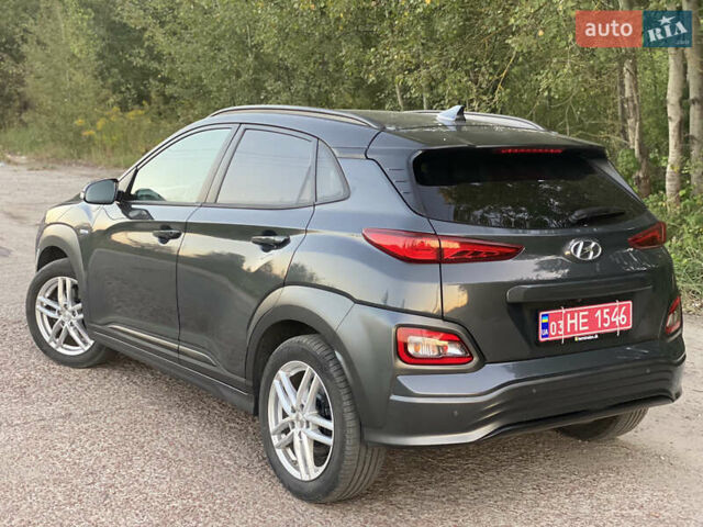 Серый Хендай Kona, объемом двигателя 0 л и пробегом 76 тыс. км за 16800 $, фото 16 на Automoto.ua