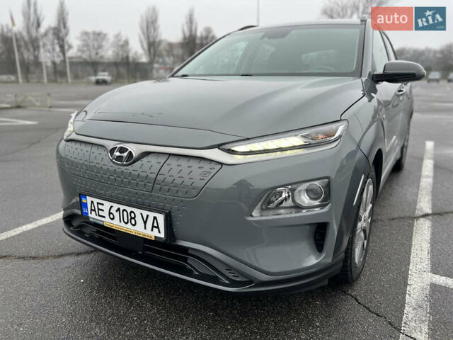 Серый Хендай Kona, объемом двигателя 0 л и пробегом 131 тыс. км за 16500 $, фото 7 на Automoto.ua