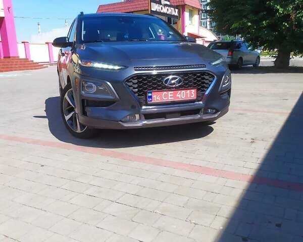 Серый Хендай Kona, объемом двигателя 1.6 л и пробегом 77 тыс. км за 15500 $, фото 10 на Automoto.ua