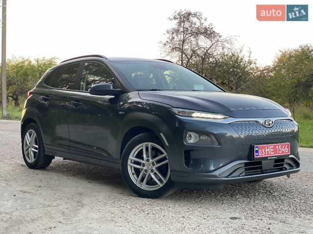 Серый Хендай Kona, объемом двигателя 0 л и пробегом 76 тыс. км за 16800 $, фото 14 на Automoto.ua