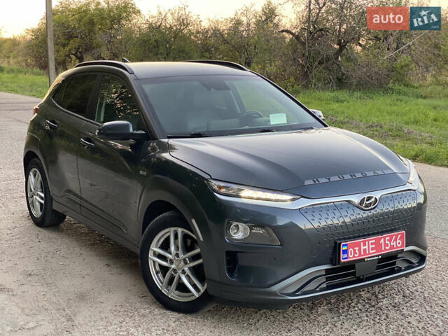 Серый Хендай Kona, объемом двигателя 0 л и пробегом 76 тыс. км за 16800 $, фото 15 на Automoto.ua