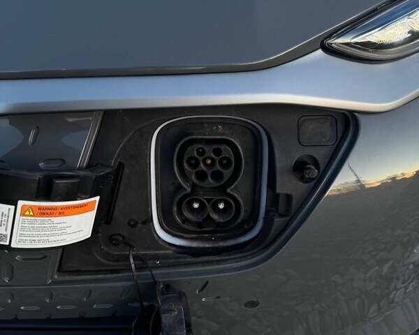 Сірий Хендай Kona, об'ємом двигуна 0 л та пробігом 113 тис. км за 17800 $, фото 23 на Automoto.ua