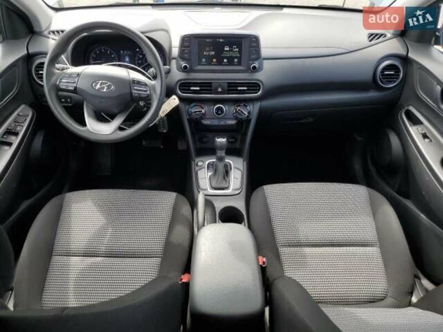 Сірий Хендай Kona, об'ємом двигуна 2 л та пробігом 50 тис. км за 2500 $, фото 7 на Automoto.ua