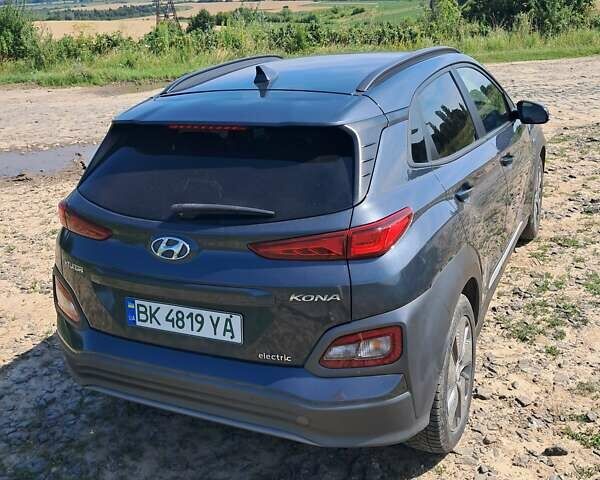 Сірий Хендай Kona, об'ємом двигуна 0 л та пробігом 141 тис. км за 19000 $, фото 11 на Automoto.ua