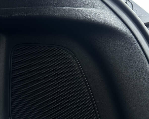 Серый Хендай Kona, объемом двигателя 0 л и пробегом 115 тыс. км за 19000 $, фото 19 на Automoto.ua