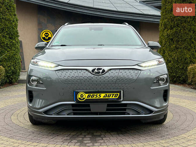 Серый Хендай Kona, объемом двигателя 0 л и пробегом 164 тыс. км за 16999 $, фото 1 на Automoto.ua