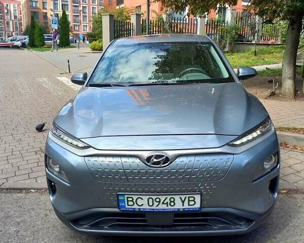 Серый Хендай Kona, объемом двигателя 0 л и пробегом 90 тыс. км за 16500 $, фото 10 на Automoto.ua