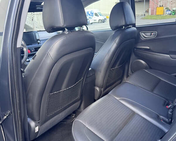 Сірий Хендай Kona, об'ємом двигуна 0 л та пробігом 164 тис. км за 16800 $, фото 31 на Automoto.ua