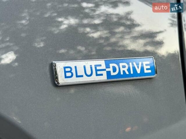 Серый Хендай Kona, объемом двигателя 0 л и пробегом 96 тыс. км за 17200 $, фото 35 на Automoto.ua