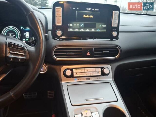 Сірий Хендай Kona, об'ємом двигуна 0 л та пробігом 114 тис. км за 17300 $, фото 20 на Automoto.ua