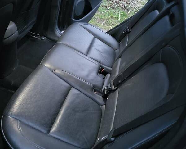 Серый Хендай Kona, объемом двигателя 0 л и пробегом 194 тыс. км за 15800 $, фото 10 на Automoto.ua