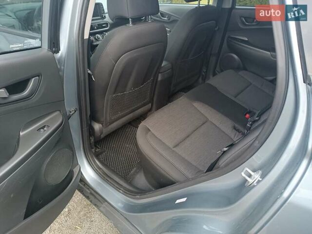 Сірий Хендай Kona, об'ємом двигуна 2 л та пробігом 112 тис. км за 14200 $, фото 18 на Automoto.ua