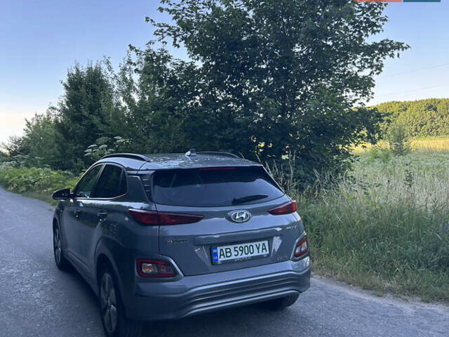 Сірий Хендай Kona, об'ємом двигуна 0 л та пробігом 122 тис. км за 17200 $, фото 3 на Automoto.ua