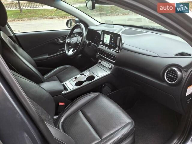 Хендай Kona 2019 в Днепре (Днепропетровске) на Automoto.ua Серый Хендай Kona, объемом двигателя 0 л и пробегом 130 тыс. км за 17400 $, фото 27 на Automoto.ua