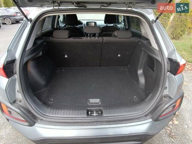 Сірий Хендай Kona, об'ємом двигуна 2 л та пробігом 112 тис. км за 14200 $, фото 12 на Automoto.ua
