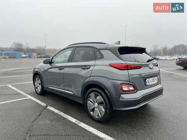 Серый Хендай Kona, объемом двигателя 0 л и пробегом 131 тыс. км за 16500 $, фото 12 на Automoto.ua