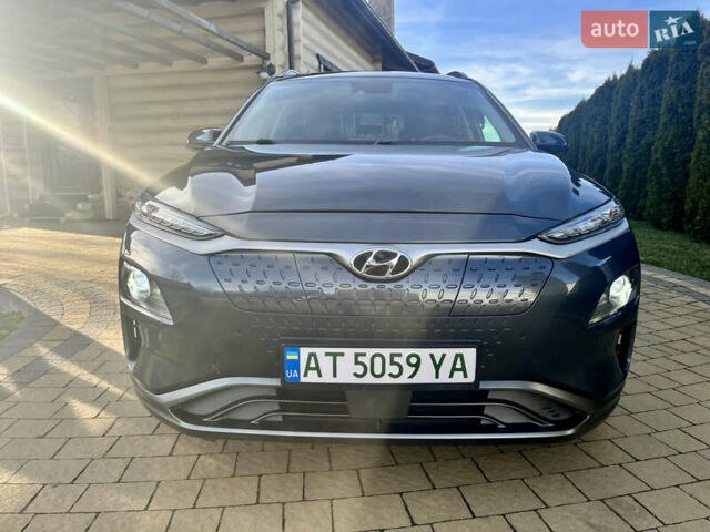 Серый Хендай Kona, объемом двигателя 0 л и пробегом 95 тыс. км за 17500 $, фото 30 на Automoto.ua