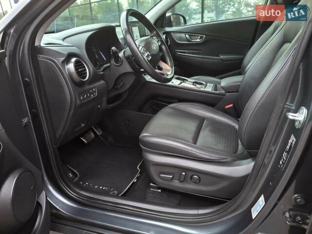 Хендай Kona 2019 в Днепре (Днепропетровске) на Automoto.ua Серый Хендай Kona, объемом двигателя 0 л и пробегом 130 тыс. км за 17400 $, фото 20 на Automoto.ua