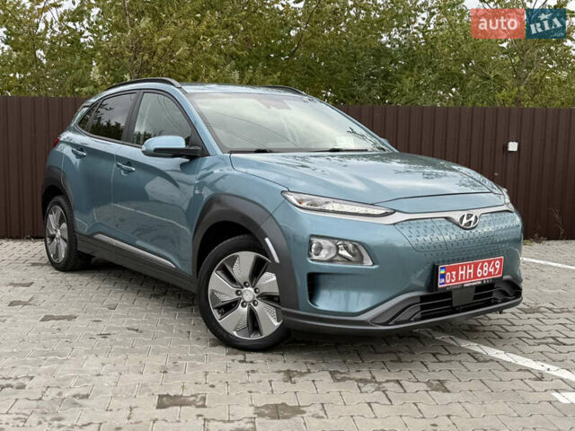 Серый Хендай Kona, объемом двигателя 0 л и пробегом 127 тыс. км за 17650 $, фото 1 на Automoto.ua