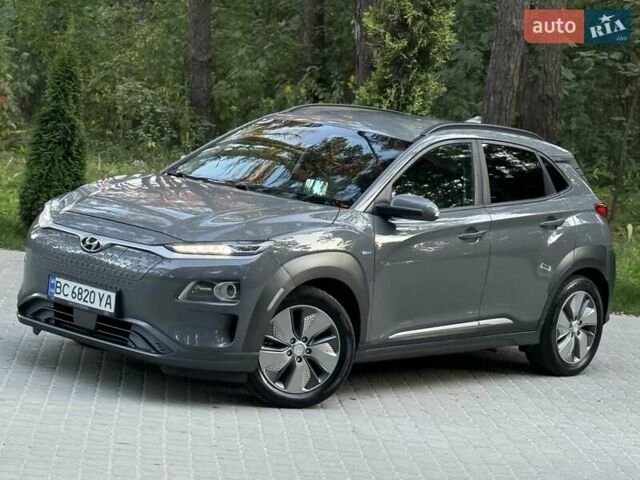 Серый Хендай Kona, объемом двигателя 0 л и пробегом 95 тыс. км за 17300 $, фото 18 на Automoto.ua