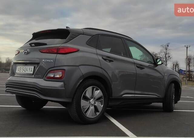 Сірий Хендай Kona, об'ємом двигуна 0 л та пробігом 71 тис. км за 17500 $, фото 24 на Automoto.ua