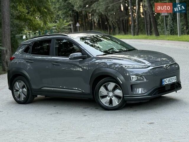 Серый Хендай Kona, объемом двигателя 0 л и пробегом 95 тыс. км за 17300 $, фото 116 на Automoto.ua
