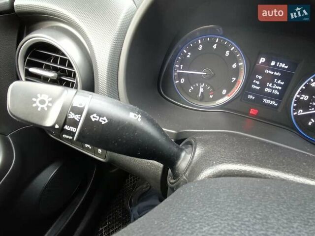 Сірий Хендай Kona, об'ємом двигуна 2 л та пробігом 112 тис. км за 14200 $, фото 24 на Automoto.ua