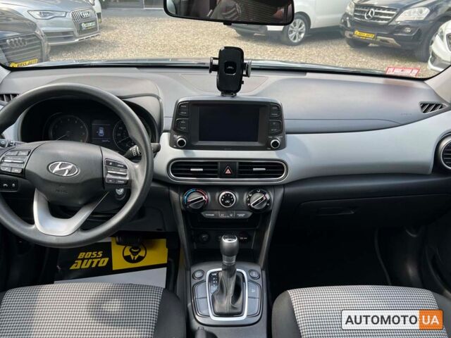 Серый Хендай Kona, объемом двигателя 2 л и пробегом 106 тыс. км за 17600 $, фото 18 на Automoto.ua