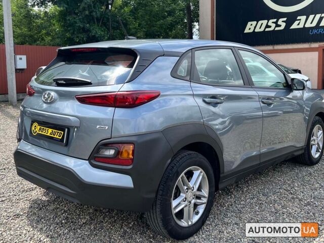 Серый Хендай Kona, объемом двигателя 2 л и пробегом 106 тыс. км за 17600 $, фото 5 на Automoto.ua