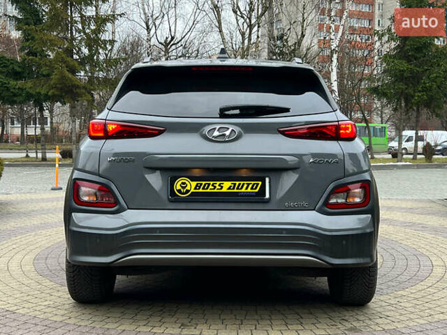 Серый Хендай Kona, объемом двигателя 0 л и пробегом 164 тыс. км за 16999 $, фото 5 на Automoto.ua