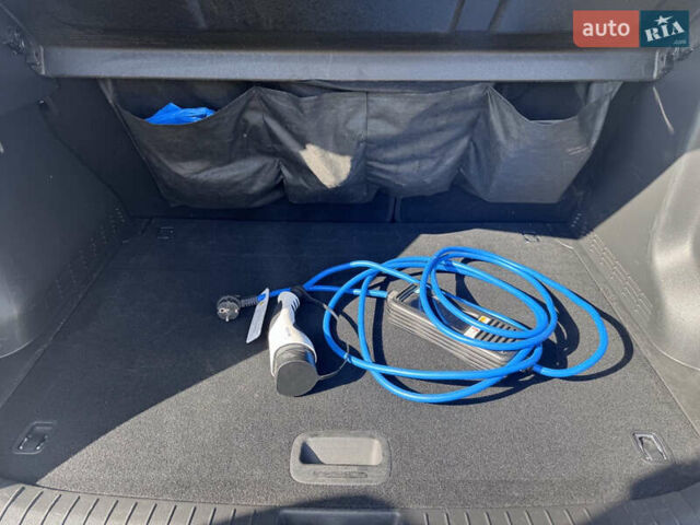 Сірий Хендай Kona, об'ємом двигуна 0 л та пробігом 164 тис. км за 16800 $, фото 28 на Automoto.ua