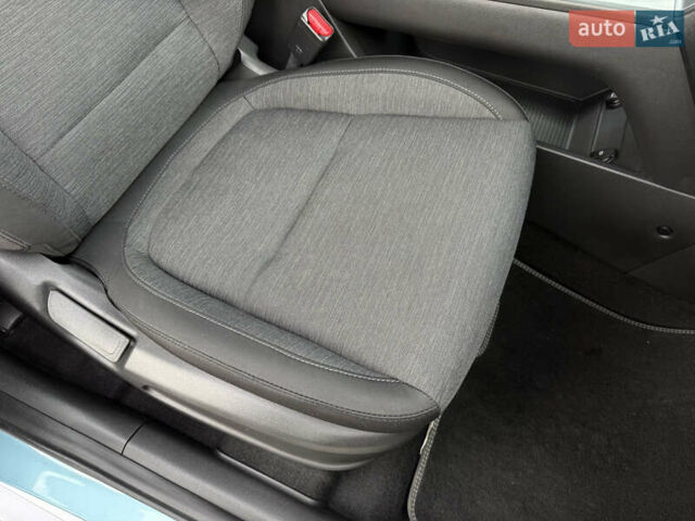 Серый Хендай Kona, объемом двигателя 0 л и пробегом 127 тыс. км за 17650 $, фото 34 на Automoto.ua