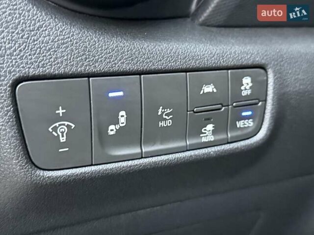 Серый Хендай Kona, объемом двигателя 0 л и пробегом 96 тыс. км за 17200 $, фото 85 на Automoto.ua