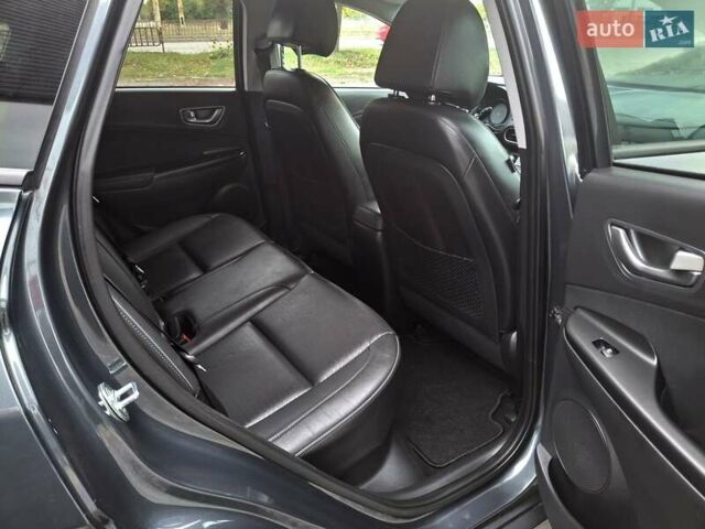 Хендай Kona 2019 в Днепре (Днепропетровске) на Automoto.ua Серый Хендай Kona, объемом двигателя 0 л и пробегом 130 тыс. км за 17400 $, фото 25 на Automoto.ua