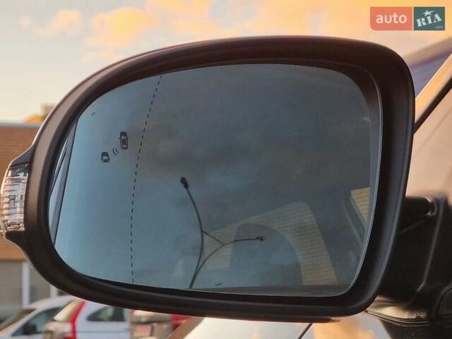 Серый Хендай Kona, объемом двигателя 0 л и пробегом 151 тыс. км за 16399 $, фото 13 на Automoto.ua