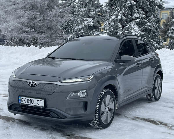 Сірий Хендай Kona, об'ємом двигуна 0 л та пробігом 87 тис. км за 22900 $, фото 13 на Automoto.ua