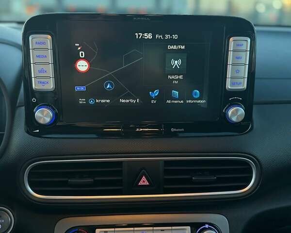 Сірий Хендай Kona, об'ємом двигуна 0 л та пробігом 113 тис. км за 17800 $, фото 12 на Automoto.ua