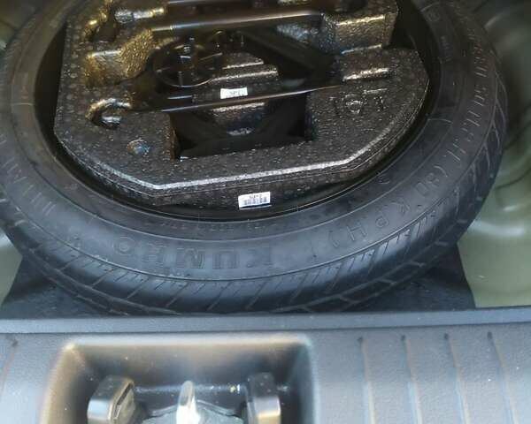 Серый Хендай Kona, объемом двигателя 1.6 л и пробегом 77 тыс. км за 15500 $, фото 1 на Automoto.ua