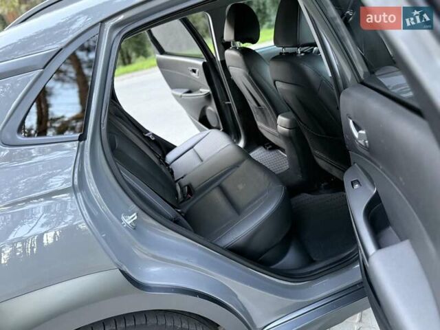 Серый Хендай Kona, объемом двигателя 0 л и пробегом 95 тыс. км за 17300 $, фото 78 на Automoto.ua