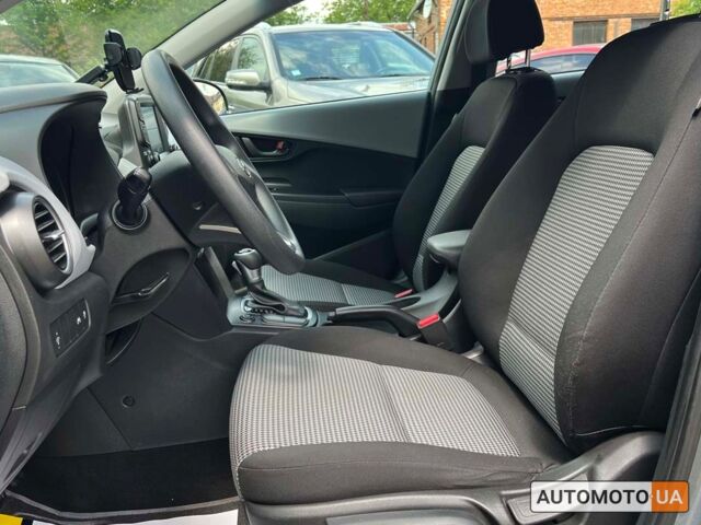 Серый Хендай Kona, объемом двигателя 2 л и пробегом 106 тыс. км за 17600 $, фото 12 на Automoto.ua